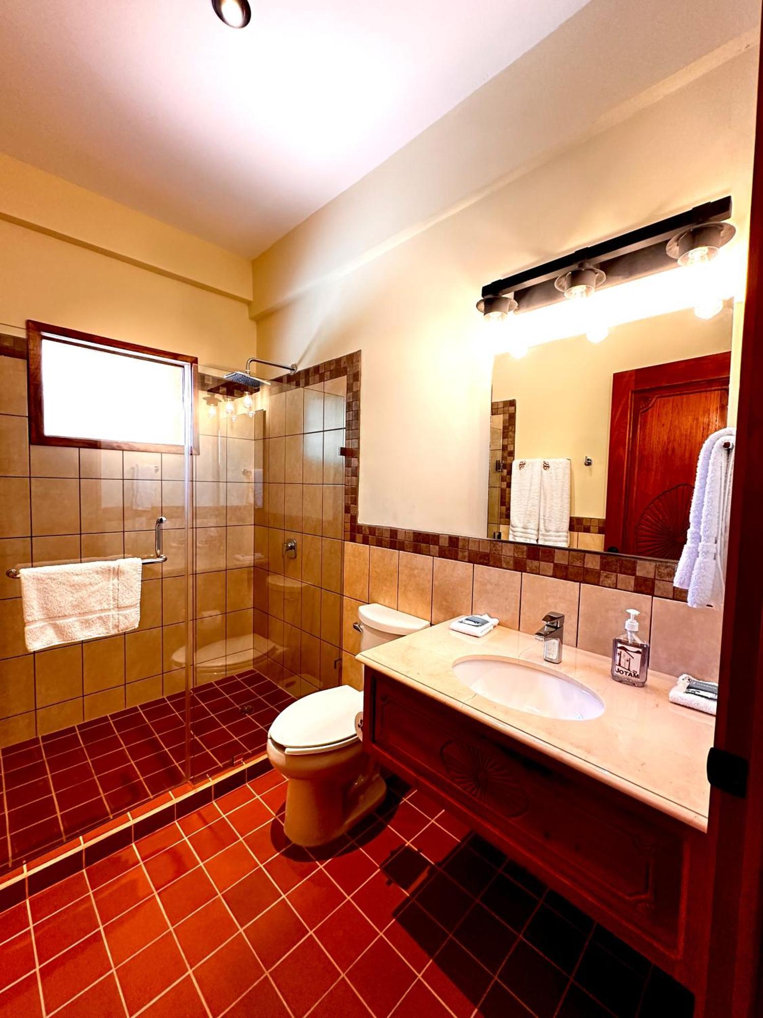 Hotel Jotam Panajachel Bagian luar foto