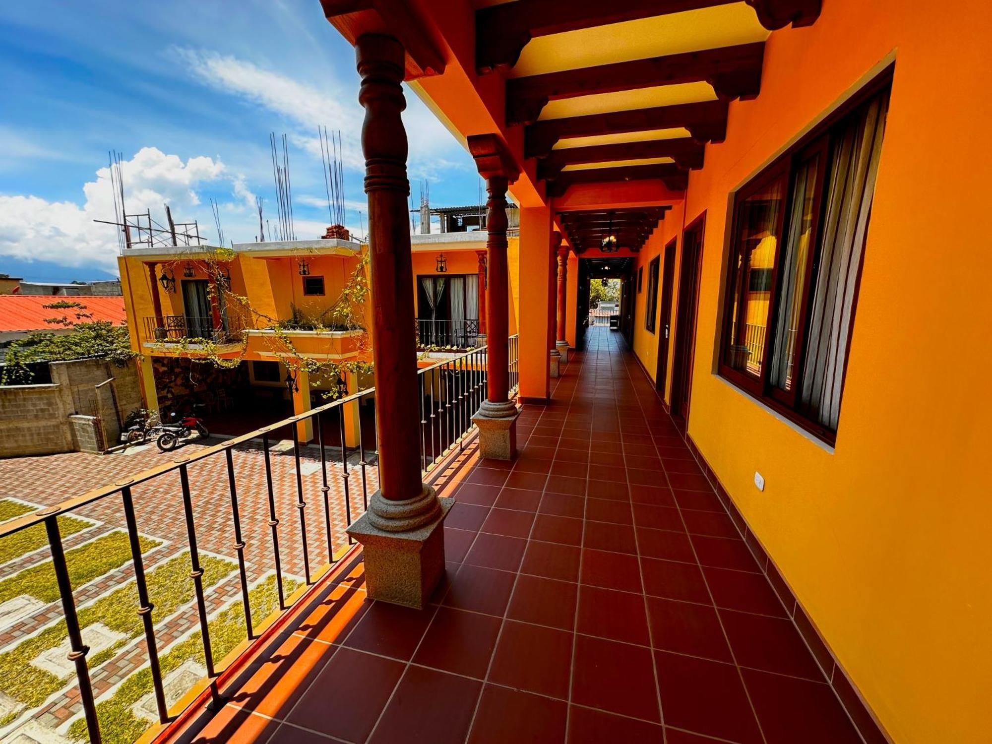 Hotel Jotam Panajachel Bagian luar foto