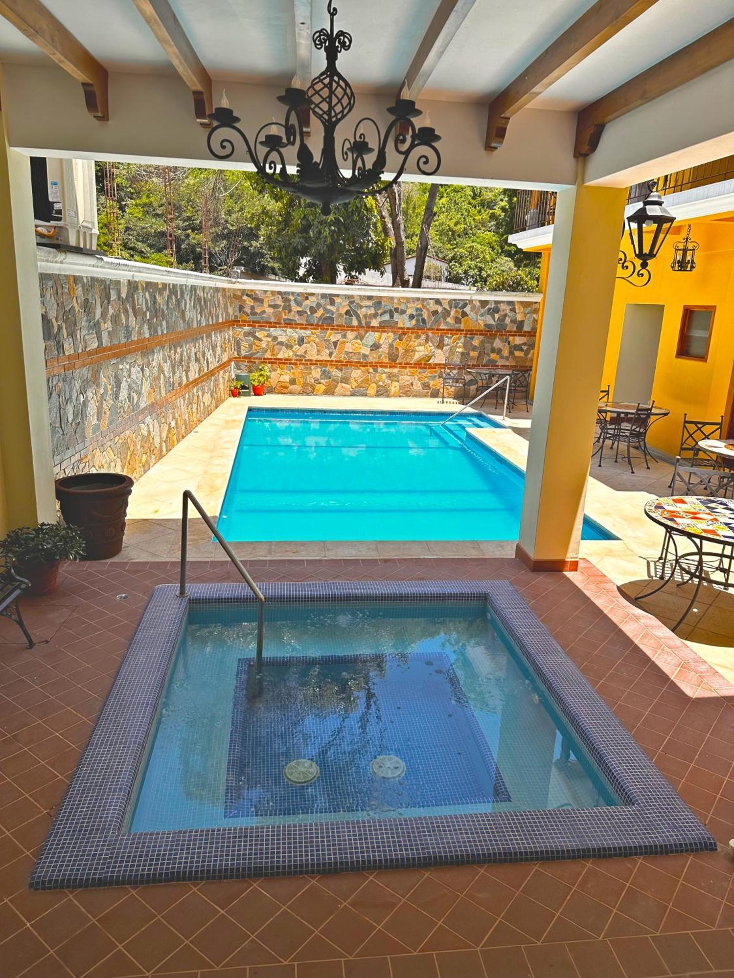 Hotel Jotam Panajachel Bagian luar foto
