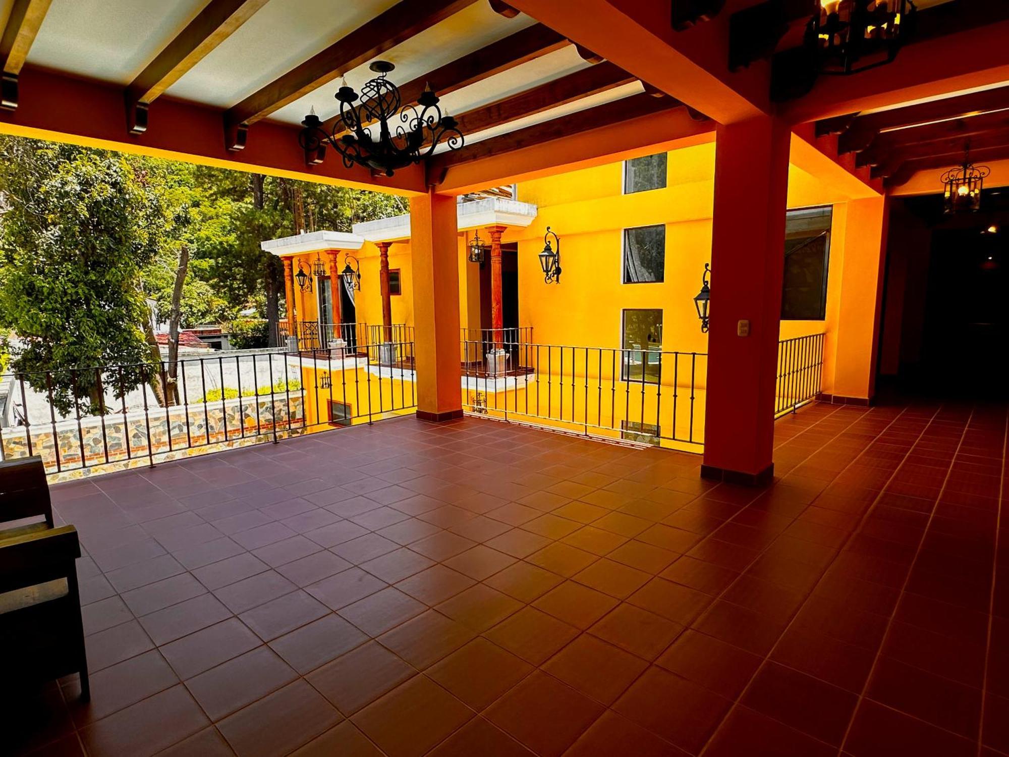 Hotel Jotam Panajachel Bagian luar foto